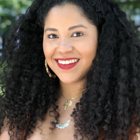 Ariana Davis headshot