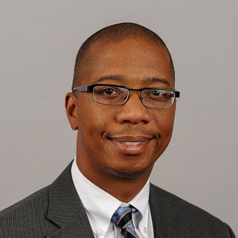 Headshot of Vernon Harper