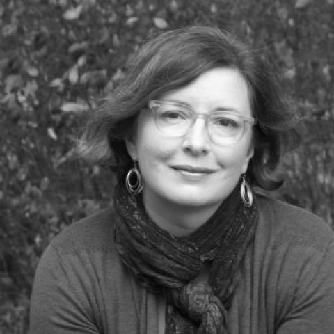 Jennifer Rauch headshot