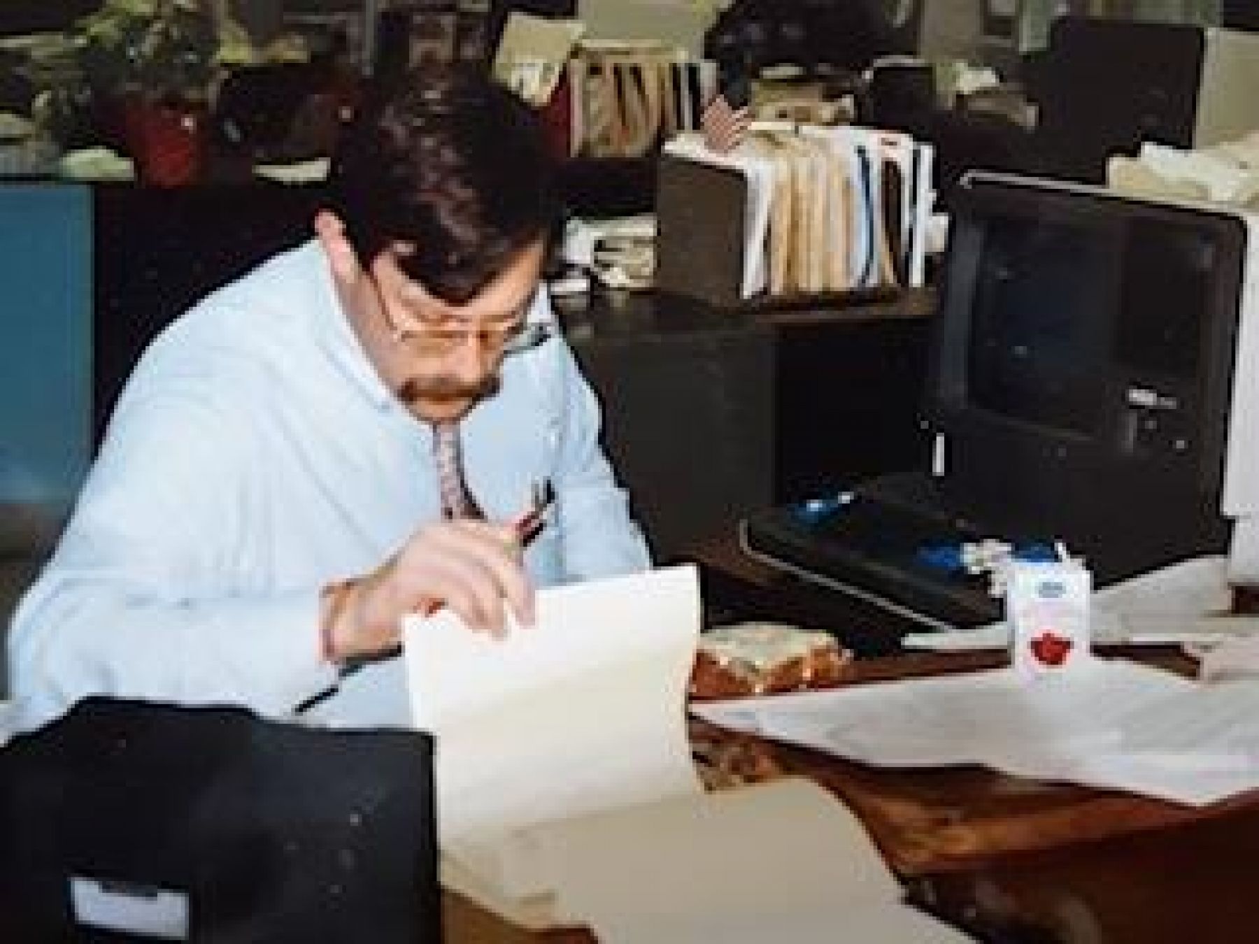 Lee Hammel in newsroom